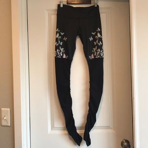 ALO yoga pants